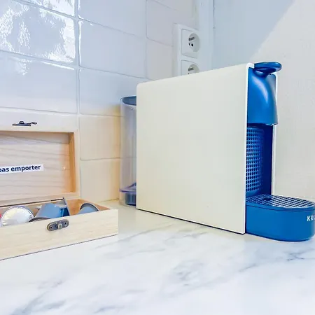 3 Pour 6 Personnes アパート